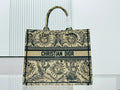 D Book Tote