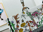 D Book Tote ( WHITE FLORAL)