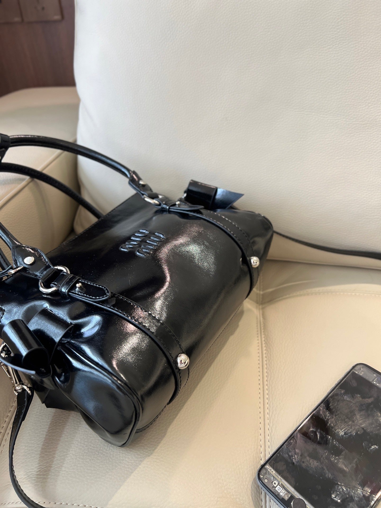 Bow Biker Bag