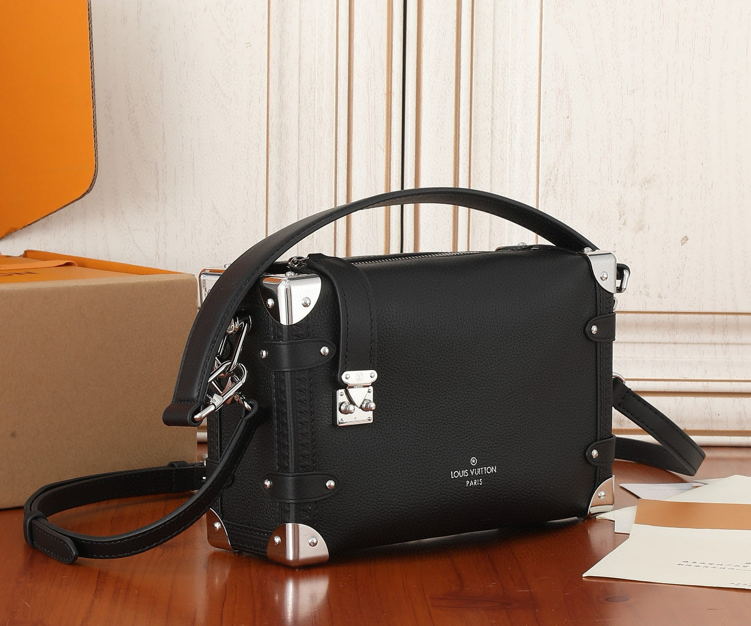 Side Trunk Medium Handbag (Premium Quality)