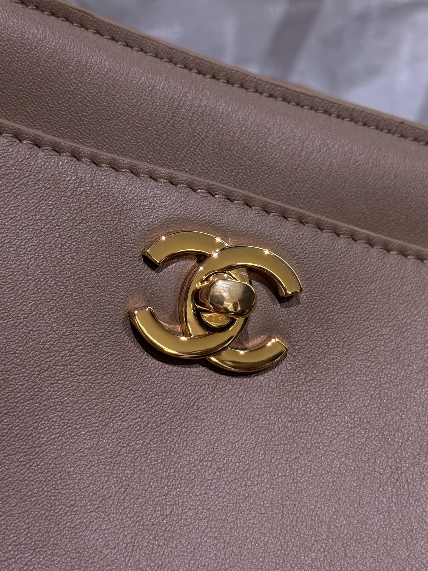 26S Cerf Tote | AS-6243 | Premium Quality