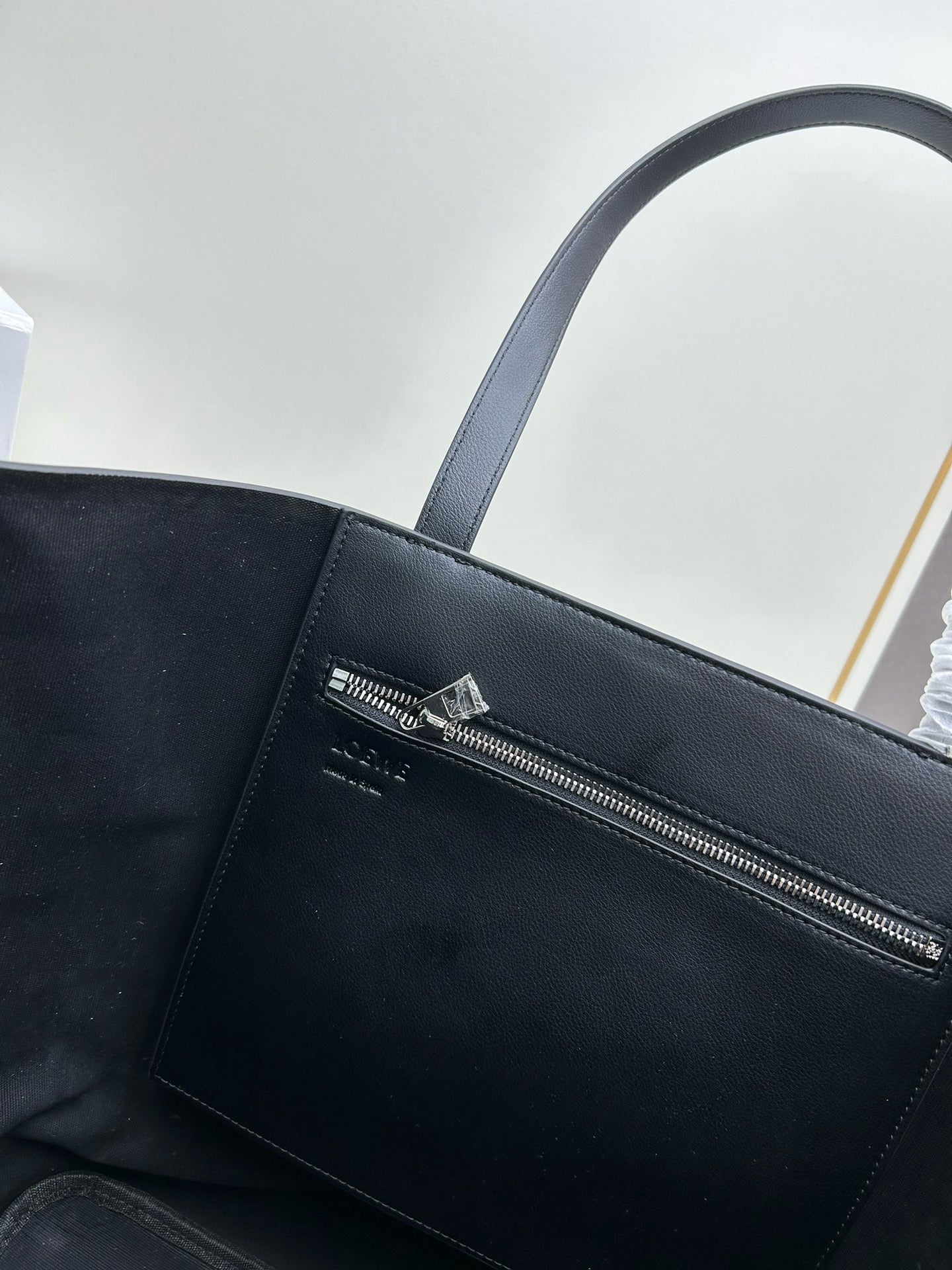 Oversized Embroidered Jacquard Tote – Everyday Carryall Bag (Premium Quality )