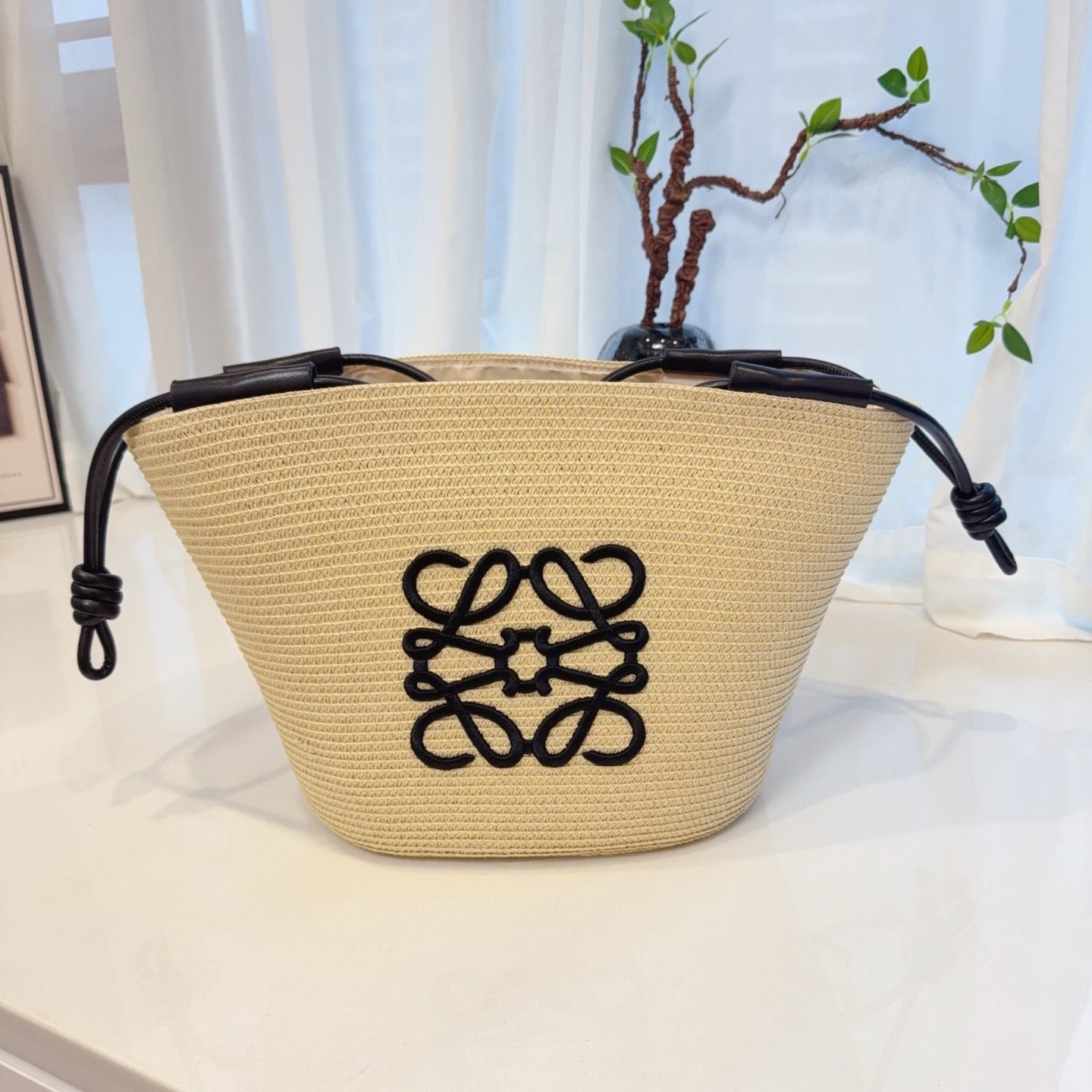Embroidered Woven Straw Tote Bag – Versatile & Spacious