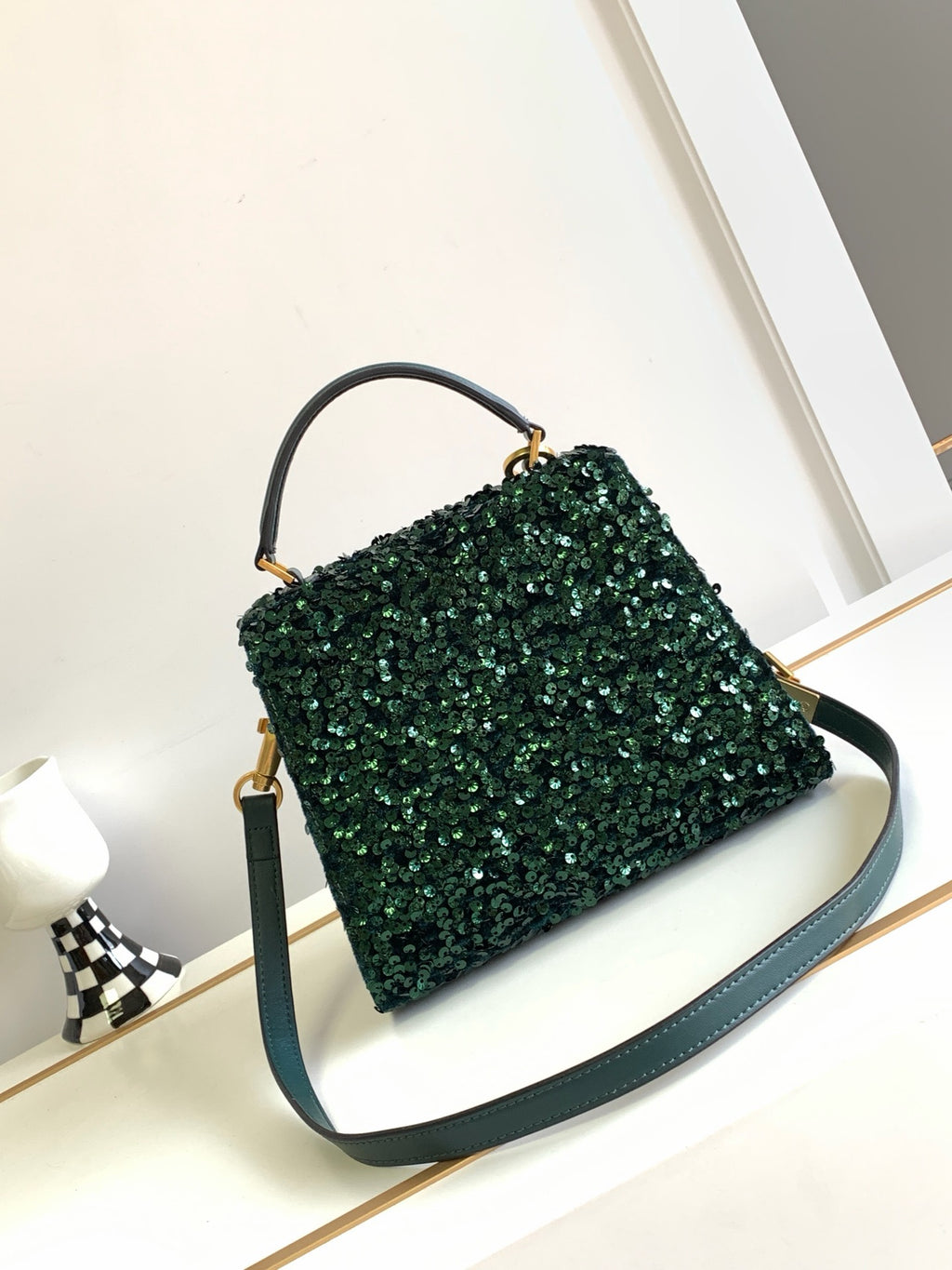 V-SLING 3D Embroidered Sequin Bag | 9866 MTX