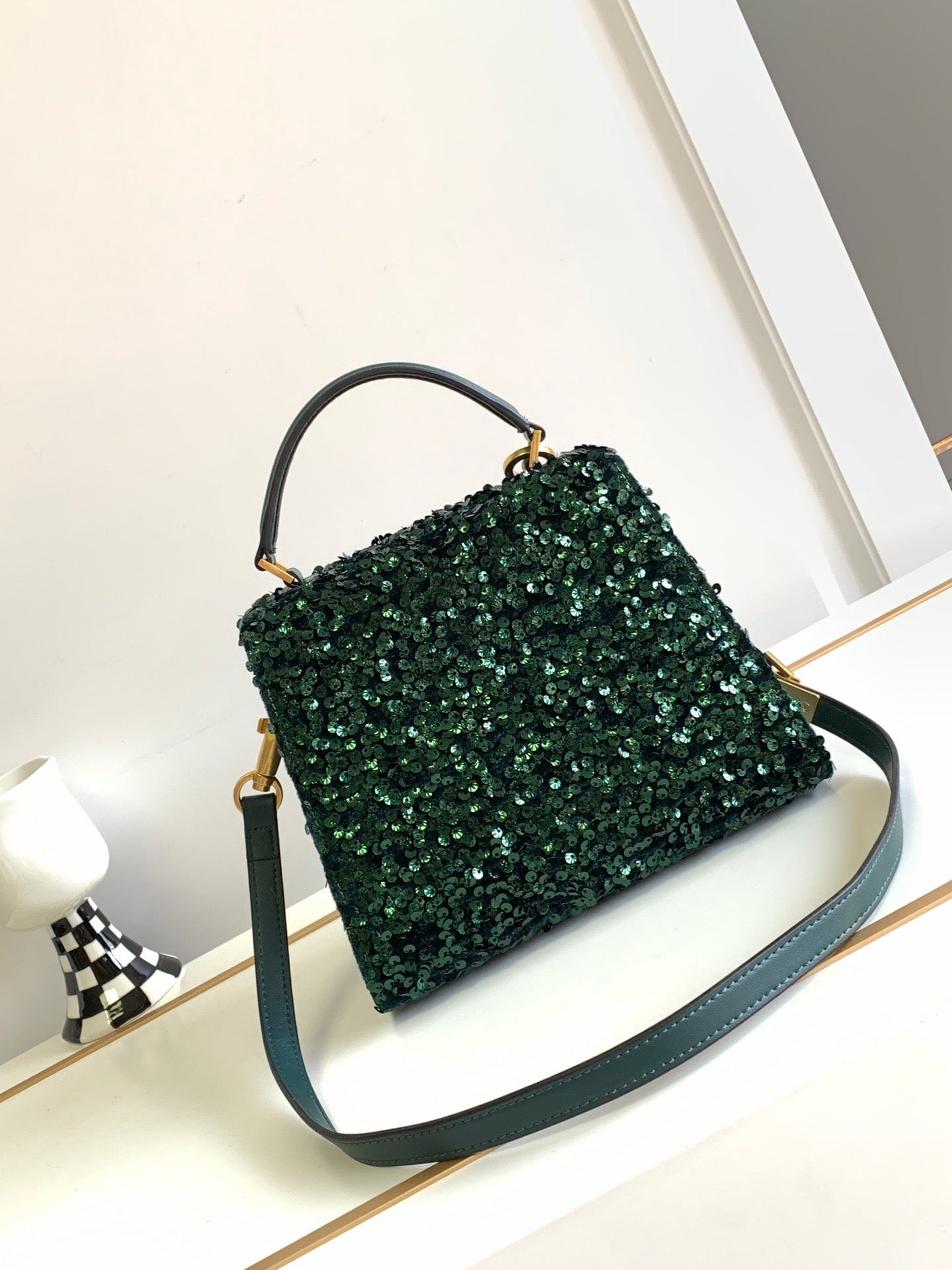 V-SLING 3D Embroidered Sequin Bag | 9866 MTX