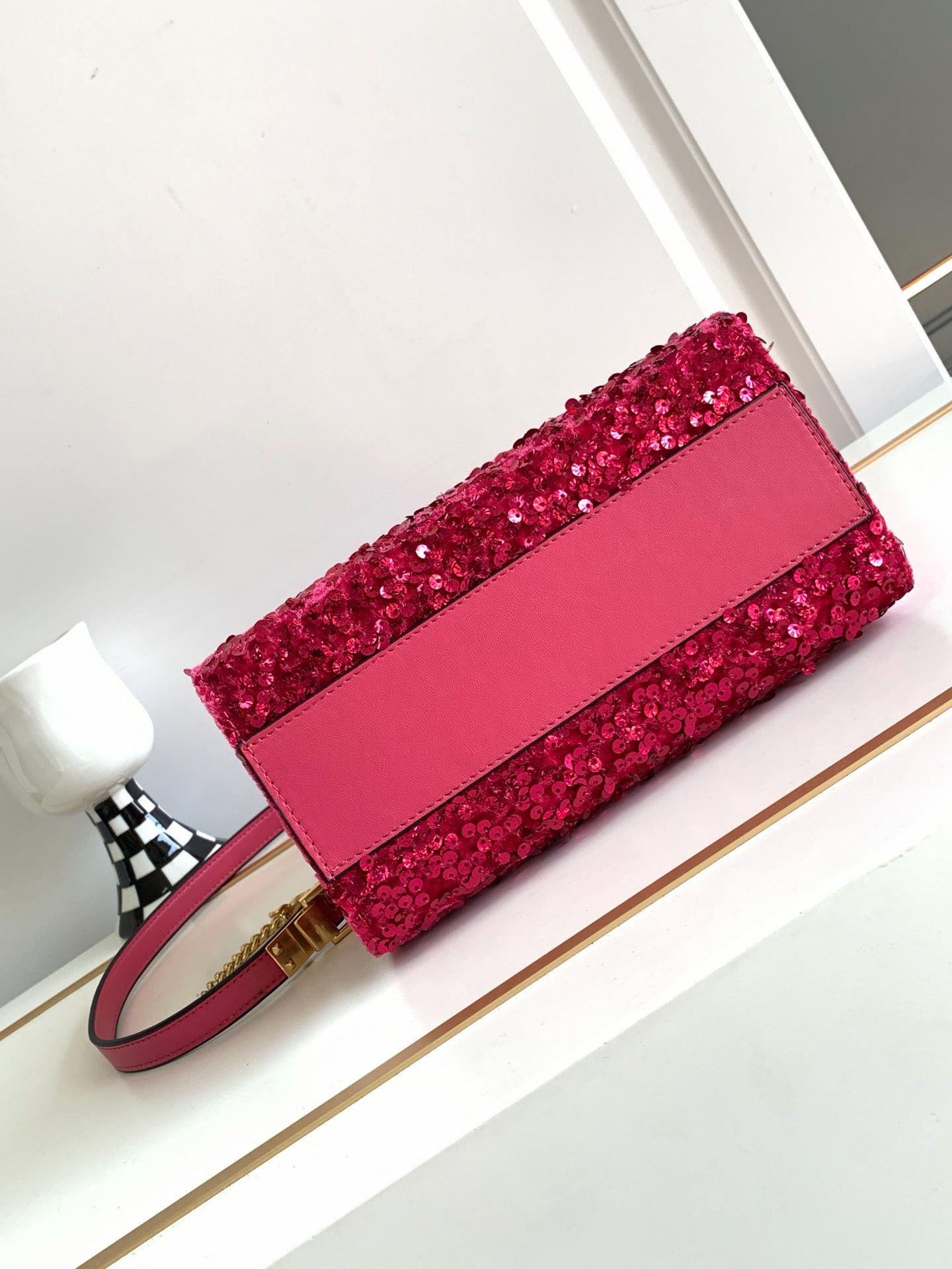 V-SLING 3D Embroidered Sequin Bag | 9866 MTX