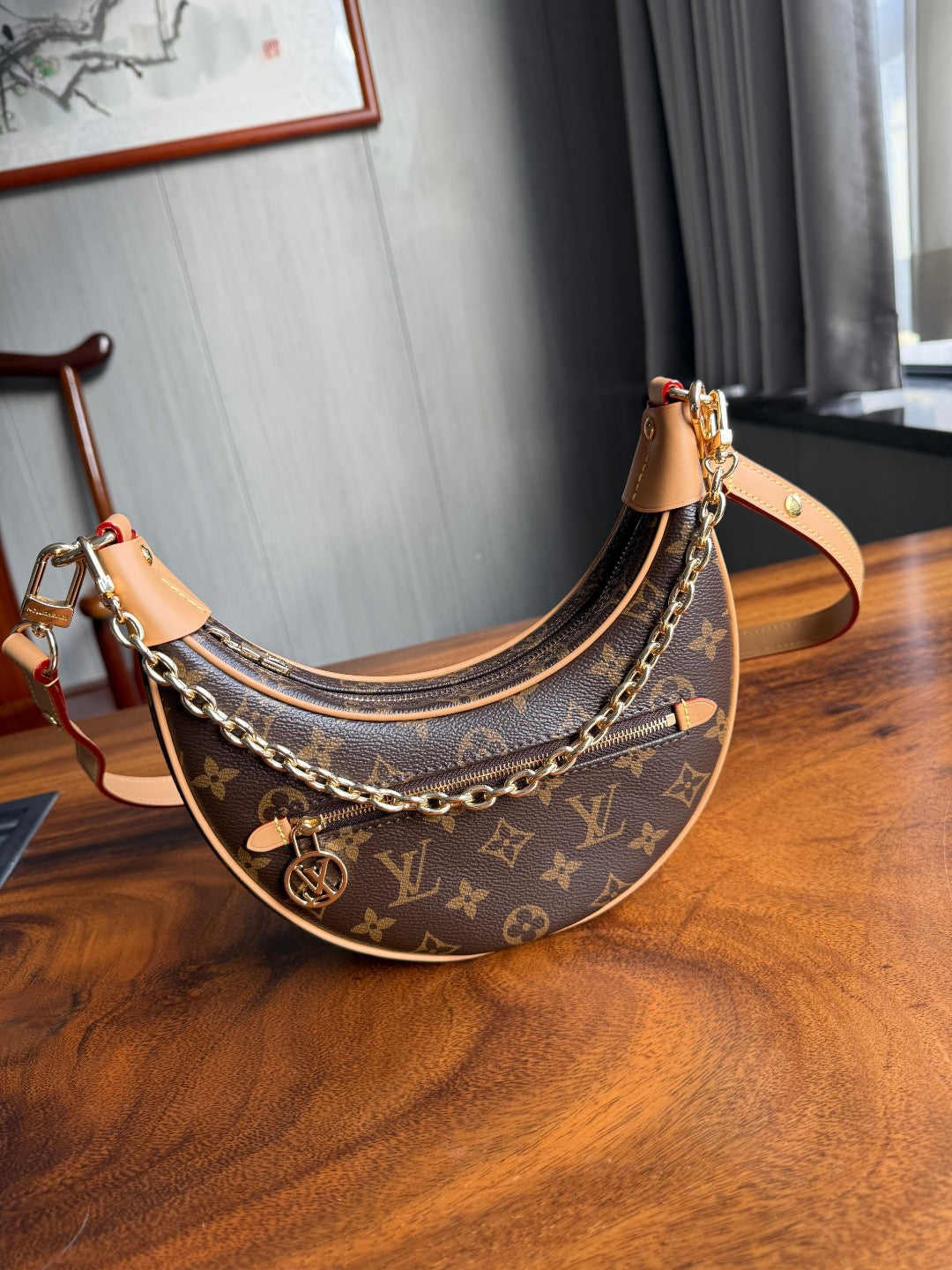 Croissant Loop Bag | Chain & Leather Strap |Premium Quality|