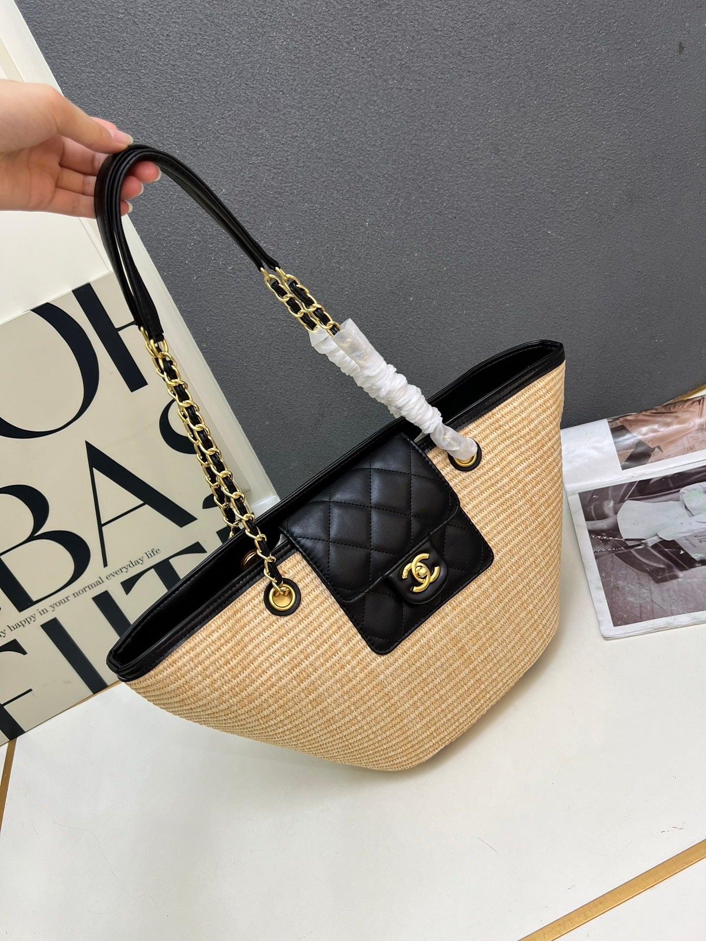 Woven Basket Beach Tote – 2025 Summer Edition