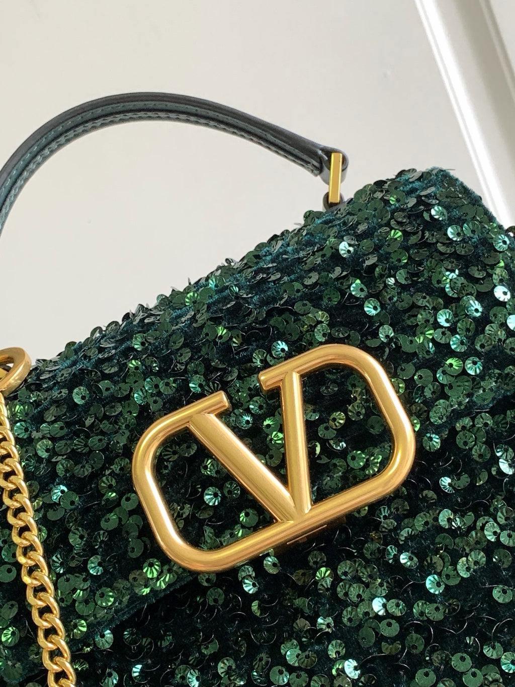 V-SLING 3D Embroidered Sequin Bag | 9866 MTX