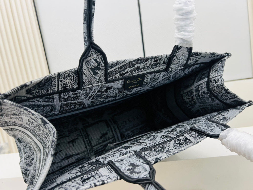 D Book Tote (MAP TOTE )