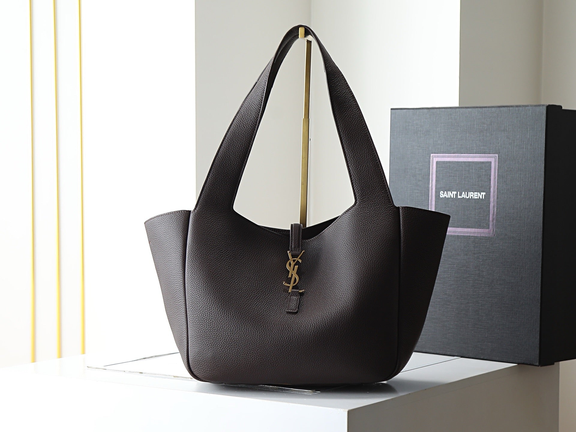 Bea Small Hobo Tote | 779029 | Premium Quality