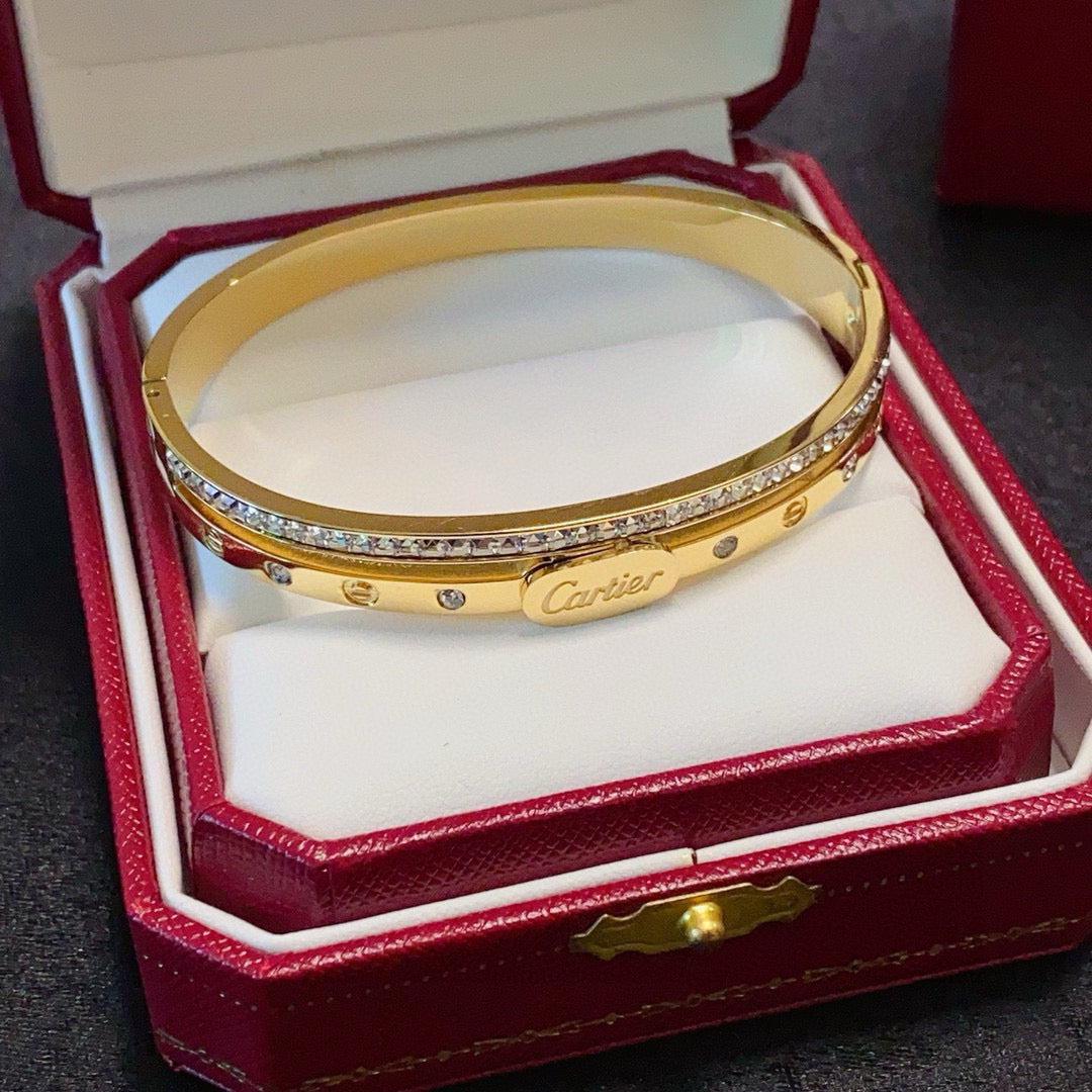 Slim Pavé Crystal Bangle – Refined Elegance