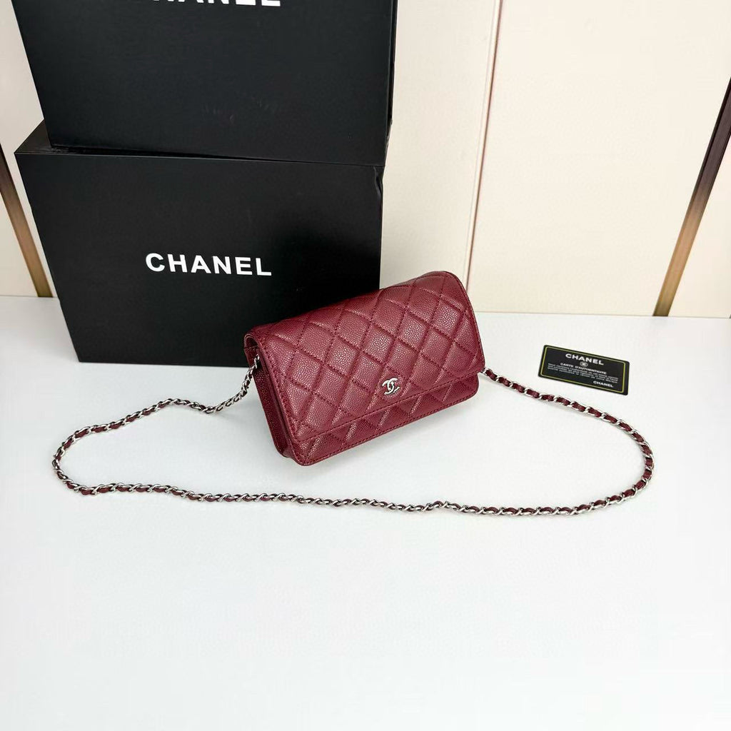 C woc Chain Wallet Bag