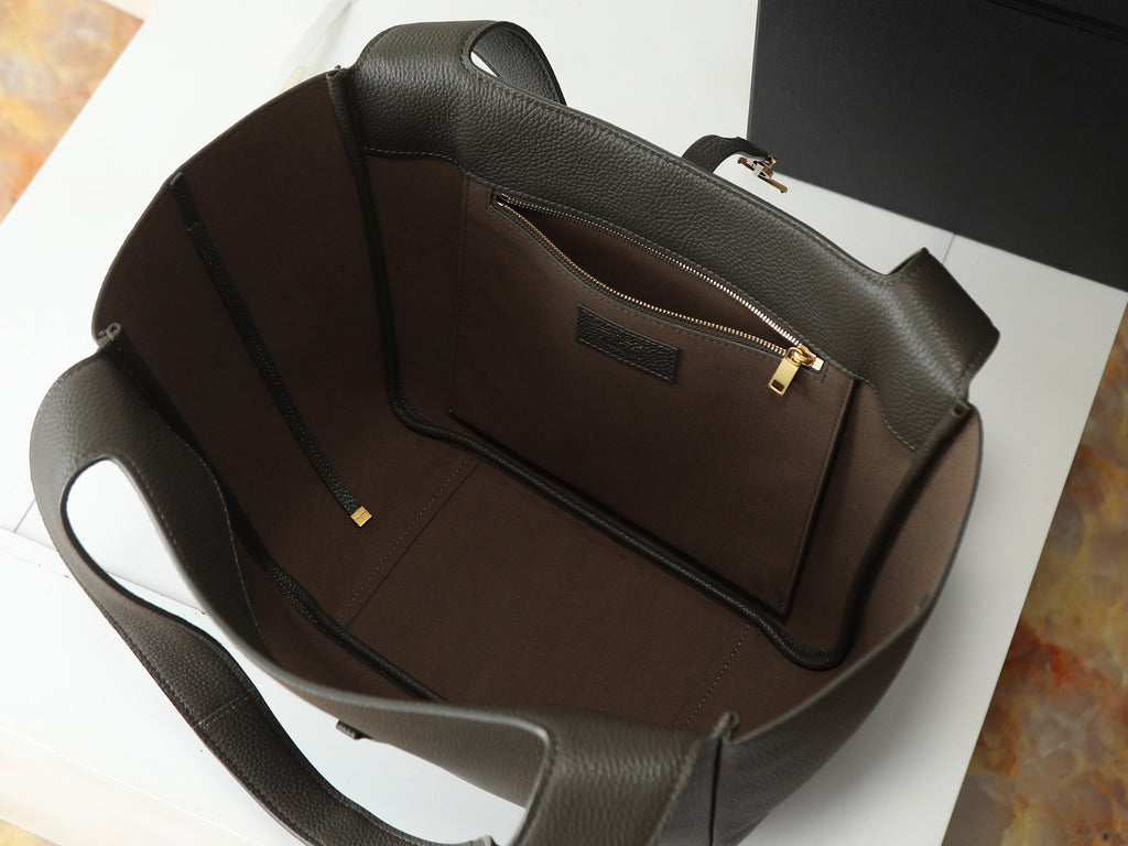 Bea Small Hobo Tote | 779029 | Premium Quality