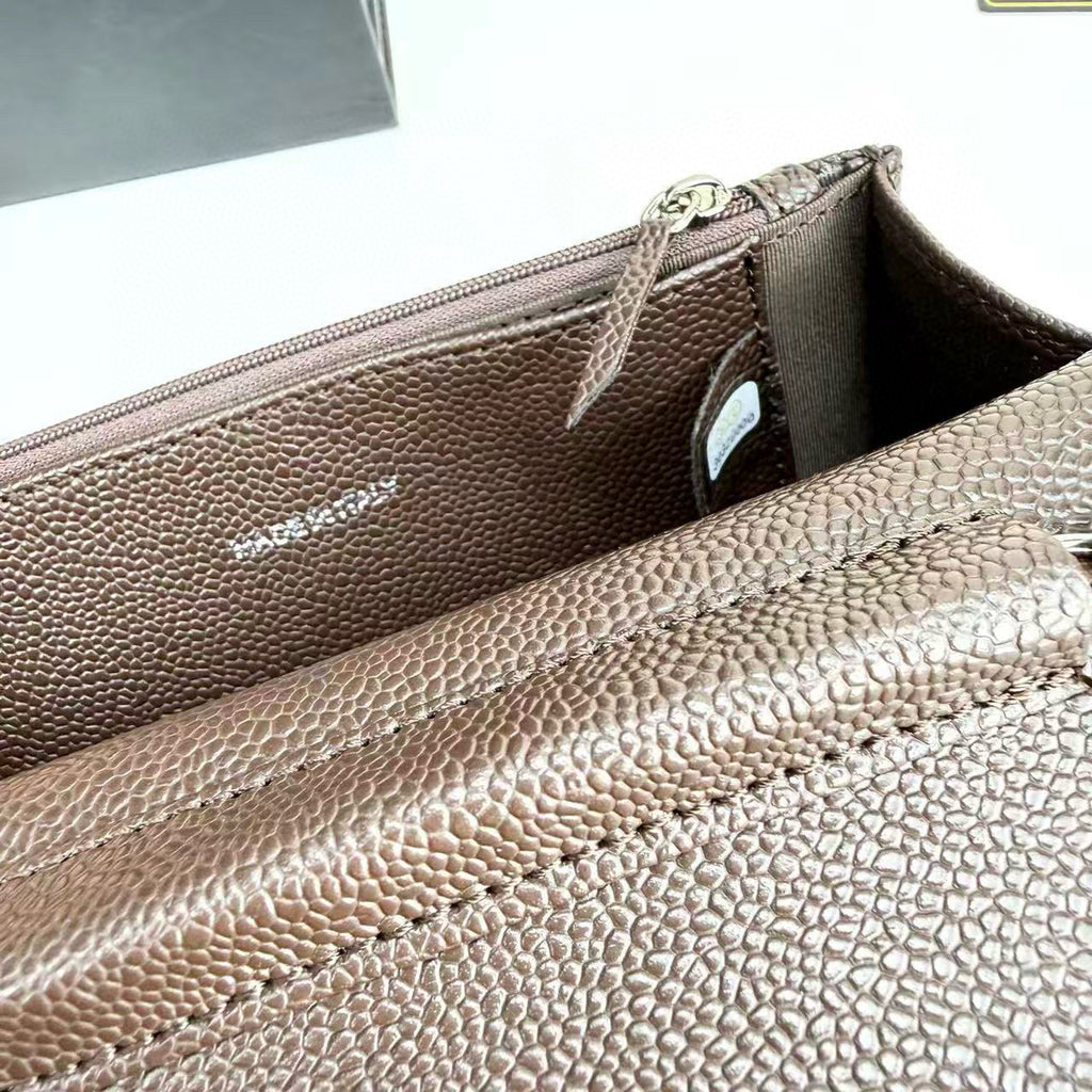 C woc Chain Wallet Bag
