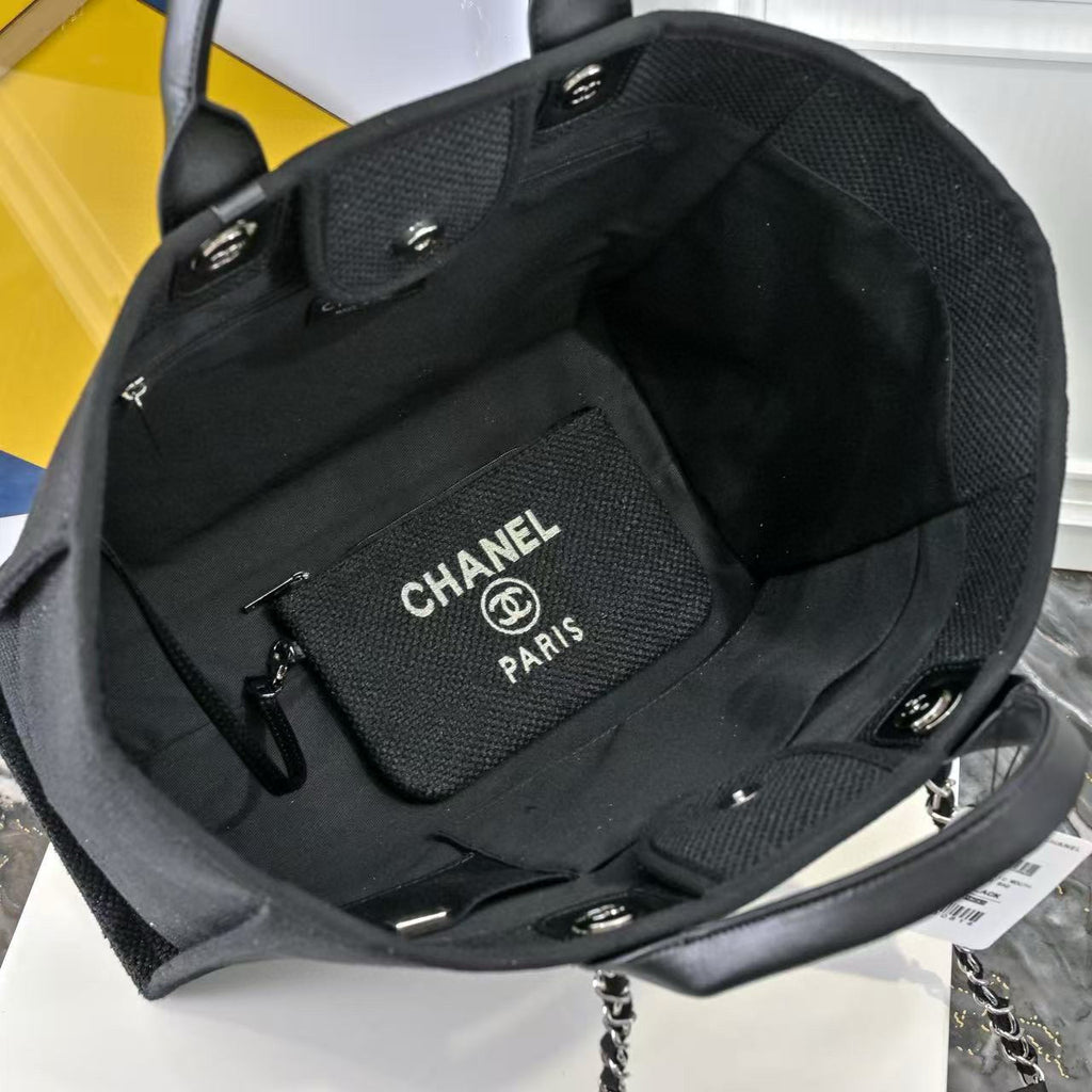 Luxury Canvas Tote (AS3257) – Limited Edition