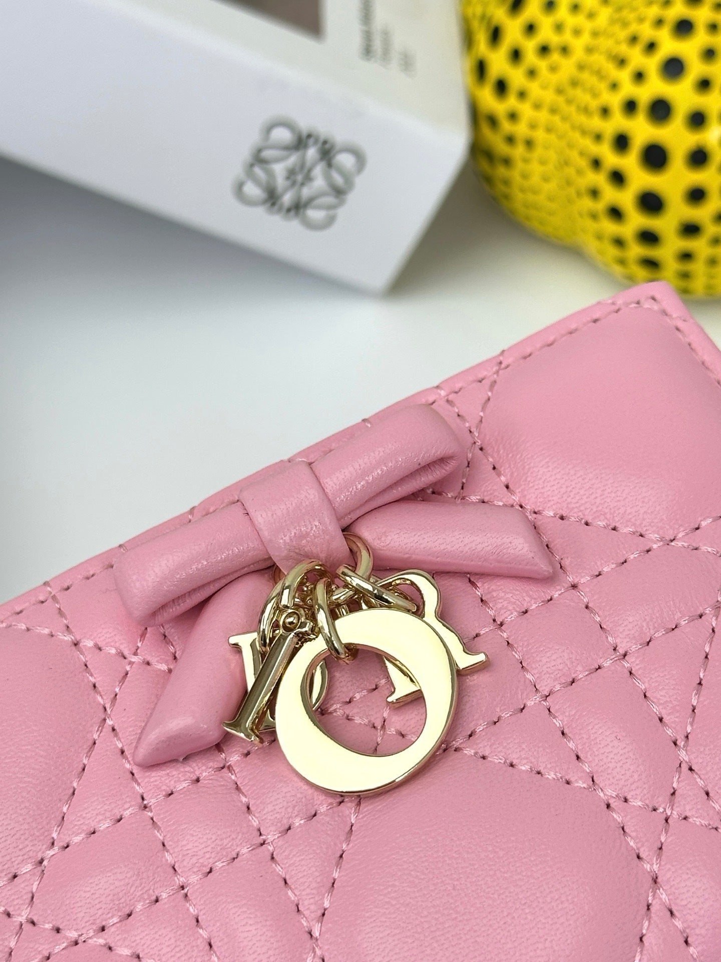 D Bow Logo Card Holder | S2867/ S2866| Lambskin |