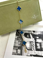 VC-Shaped Carnelian Five-Petal Bracelet