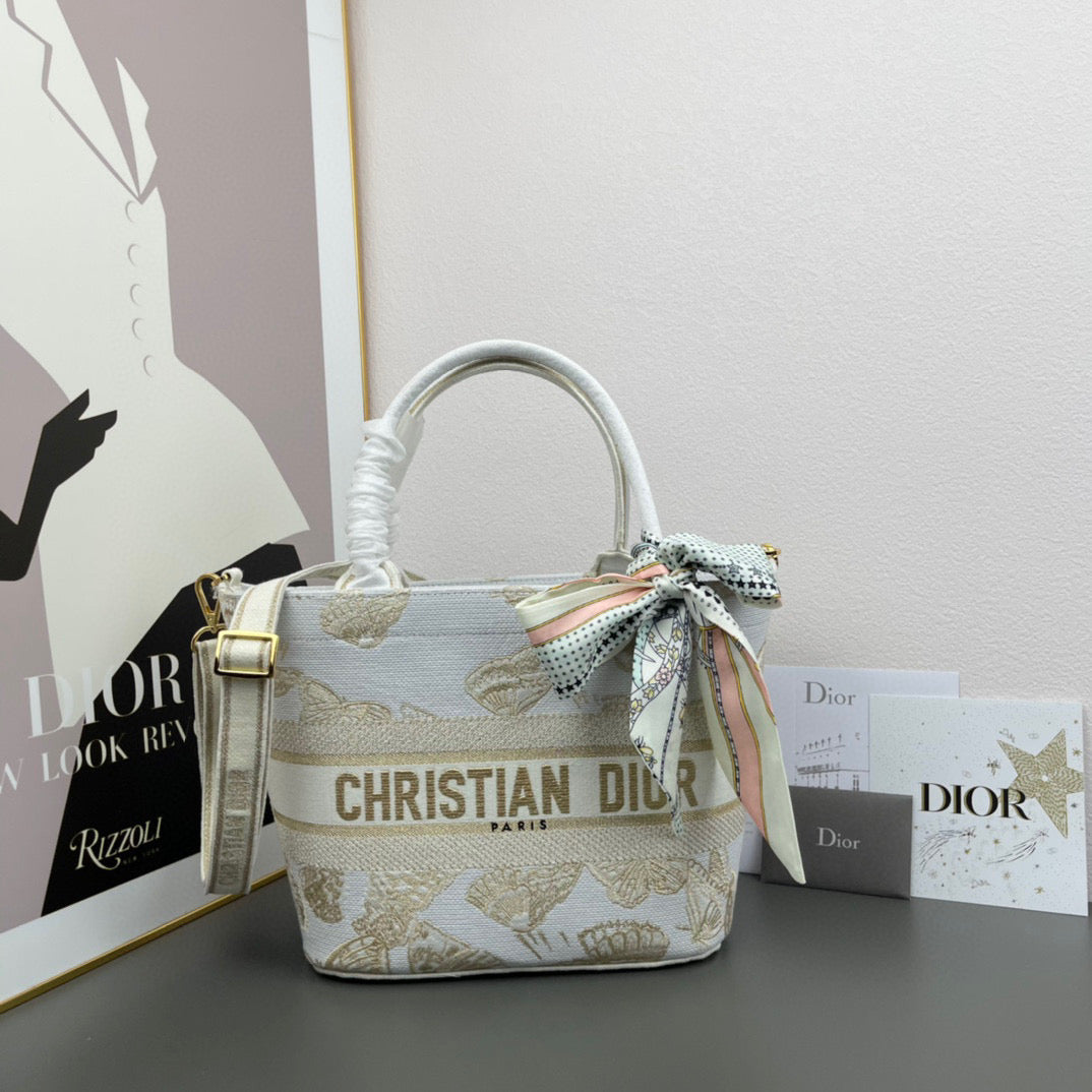 D Book Tote: Vegetable Basket Embroidery