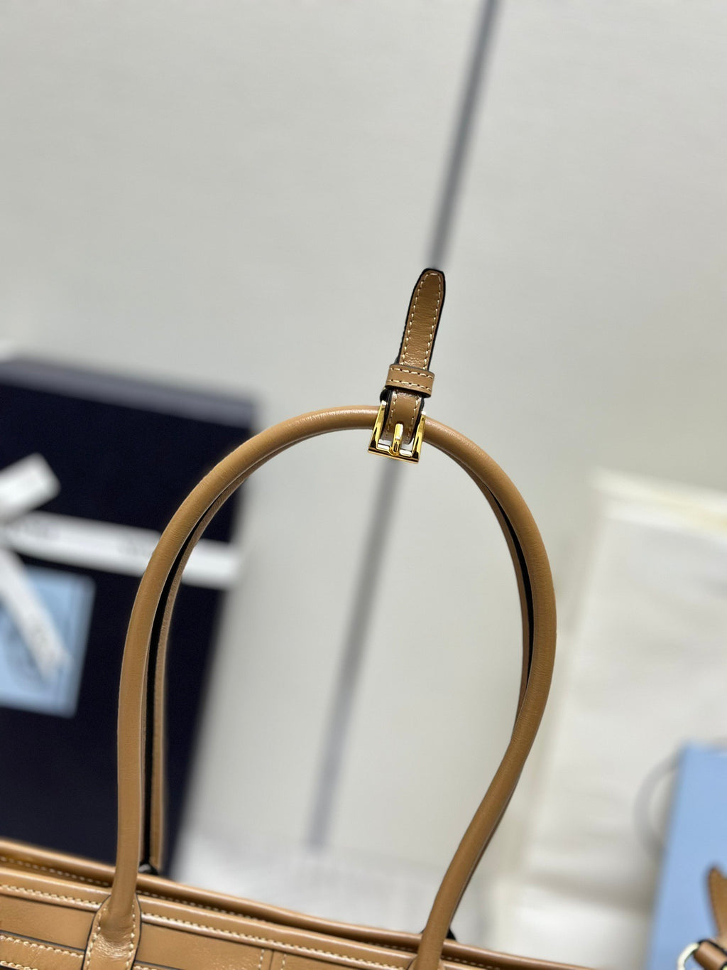 Soft Lux Vintage-Inspired Handbag [Premium Quality 🥇]