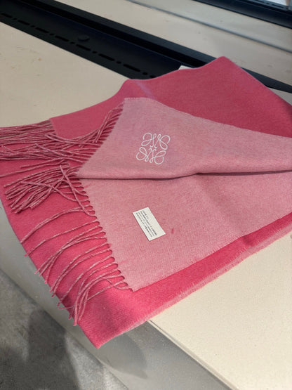 L*oe*w*e Double-Sided Cashmere Shawl