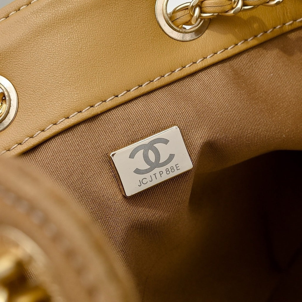 Quilted Hobo Bucket Bag — Vintage Black &amp; Gold