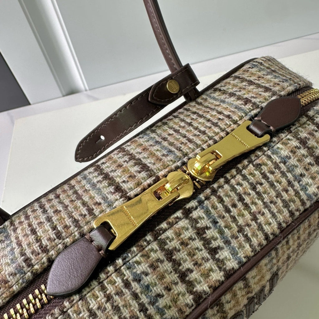 Houndstooth Bowling Bag – New Collection