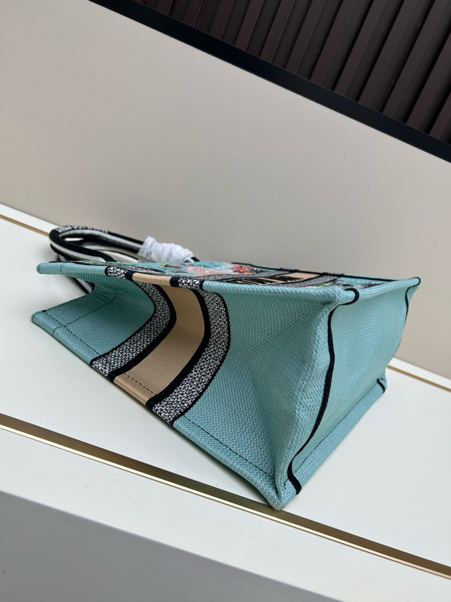 D Vintage Artistic Embroidered Tote Bag