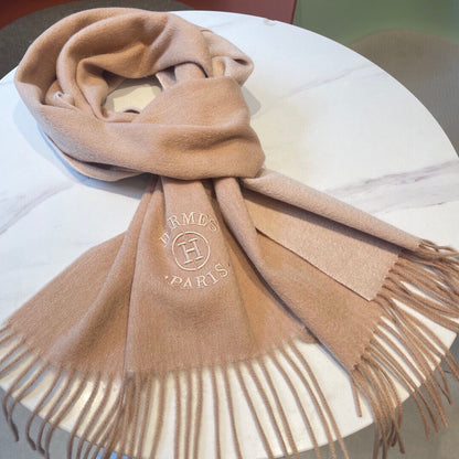 H*r*m*s Classic Double-Sided Scarf: Timeless Elegance in Top-Grade Cashmere