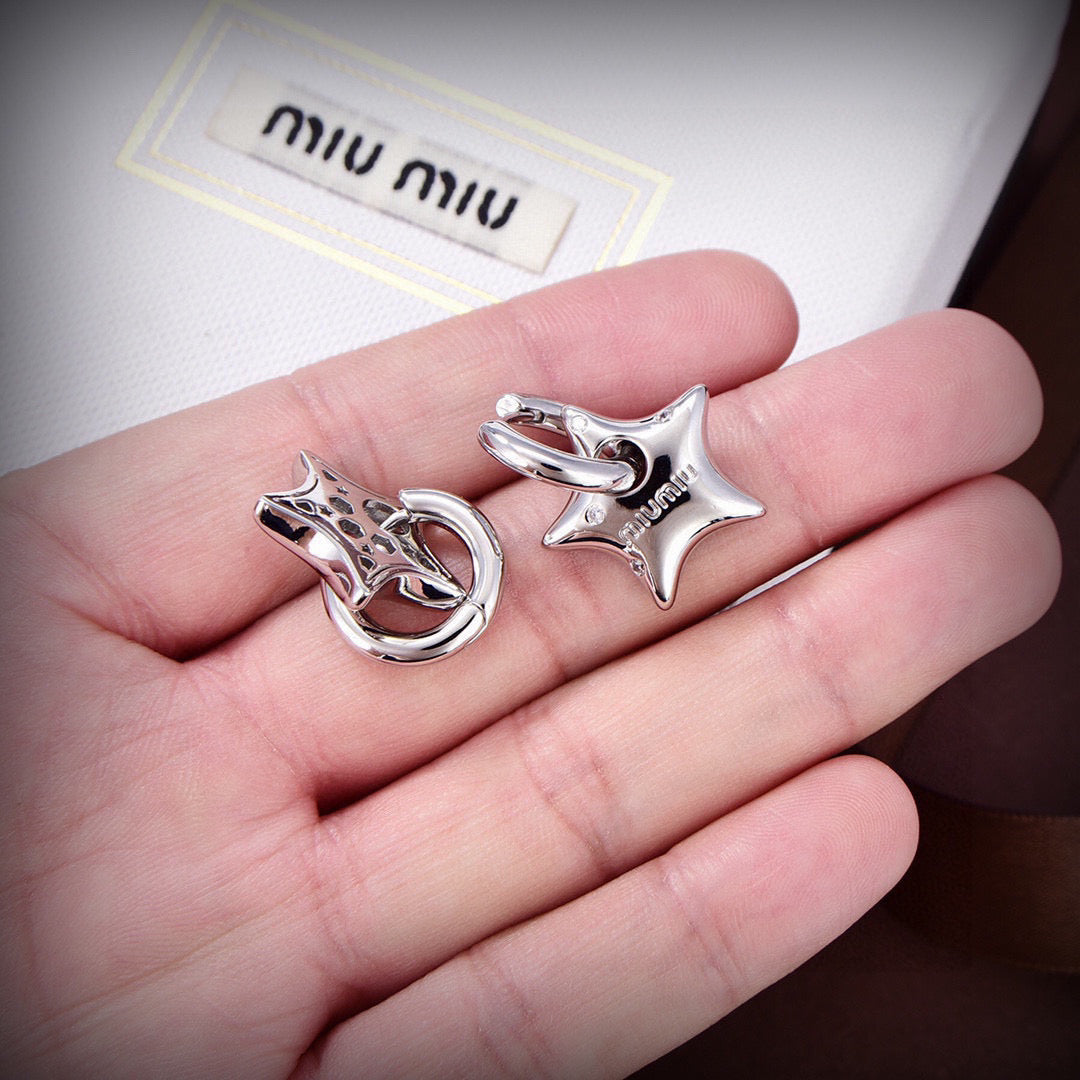 Elegant Starfish Earrings – High-Quality Craftsmanship