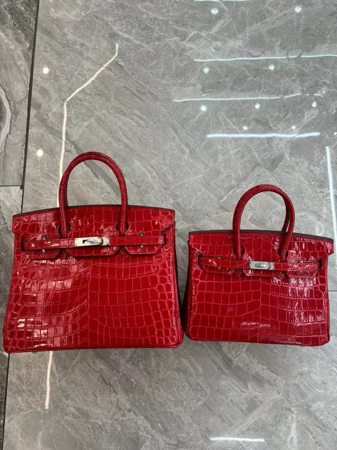 Her*mes Crocodile Pattern Birkin Bag