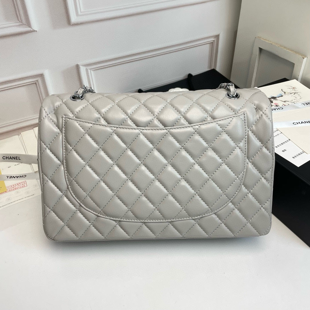 Maxi Quilted Flap Bag in Lambskin — 33cm
