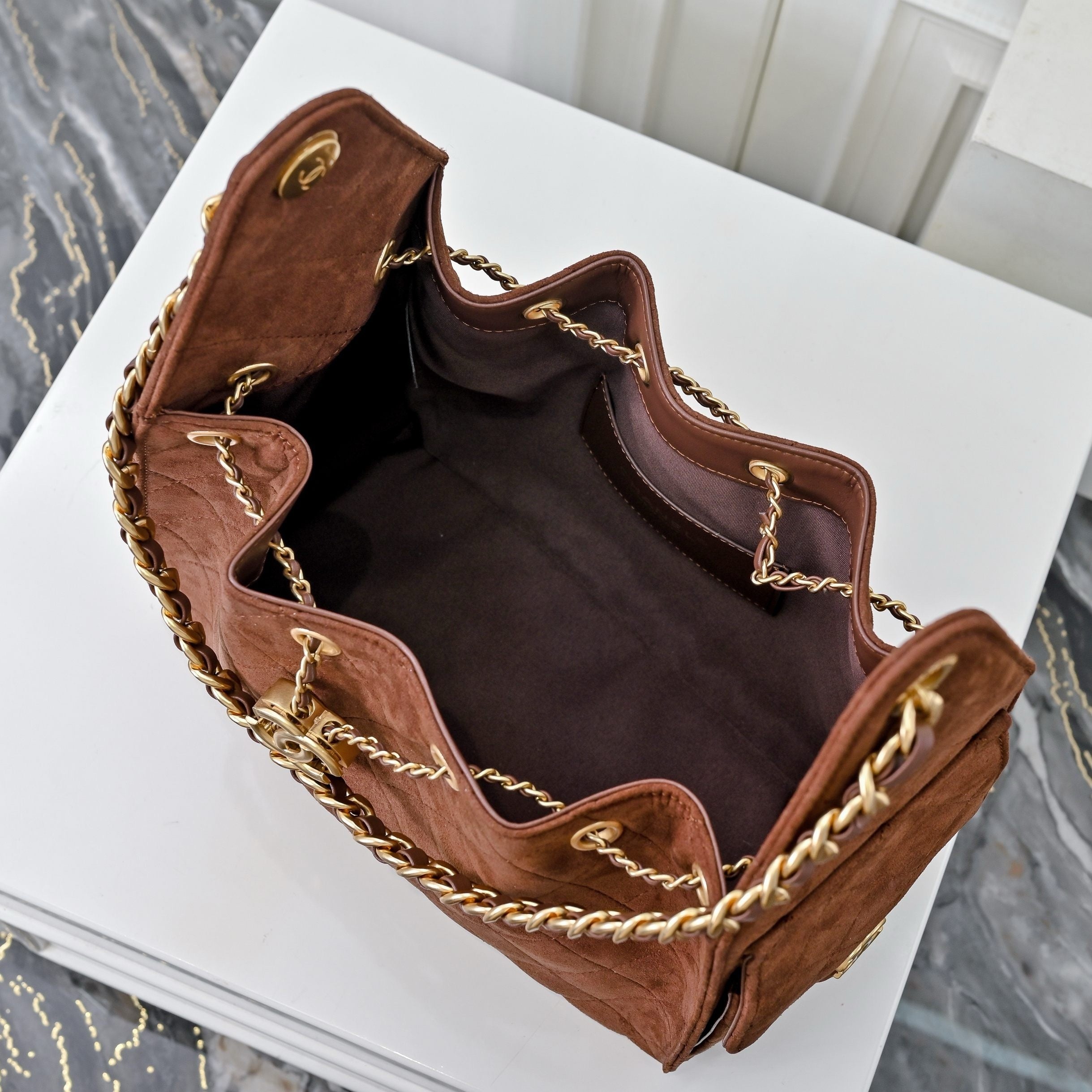 Quilted Hobo Bucket Bag — Vintage Black &amp; Gold