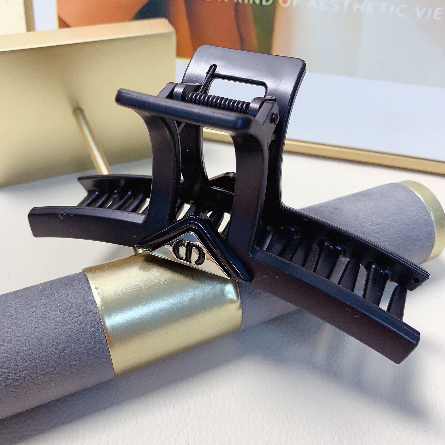 Luxury Claw Hair Clip – Chic