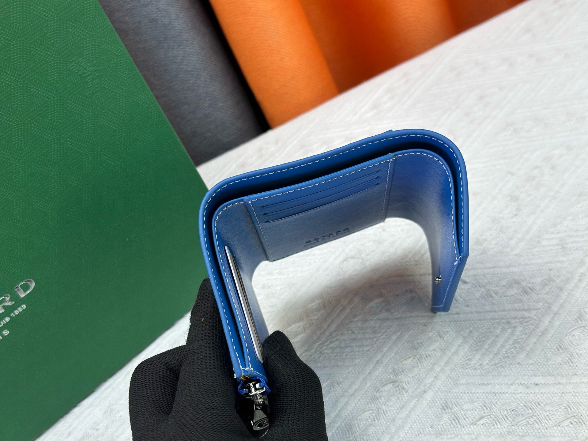 Classic Tri-Fold Wallet & Card Holder