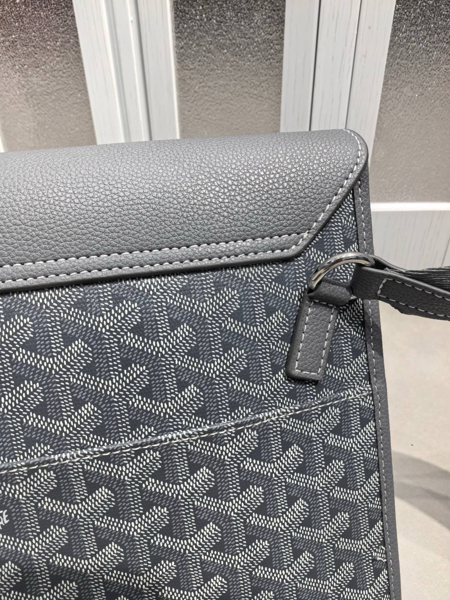 GOY Coursier Crossbody Messenger Bag