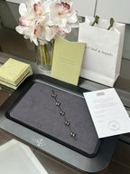 Laser-Engraved Five-Flower Bracelet (Premium quality)