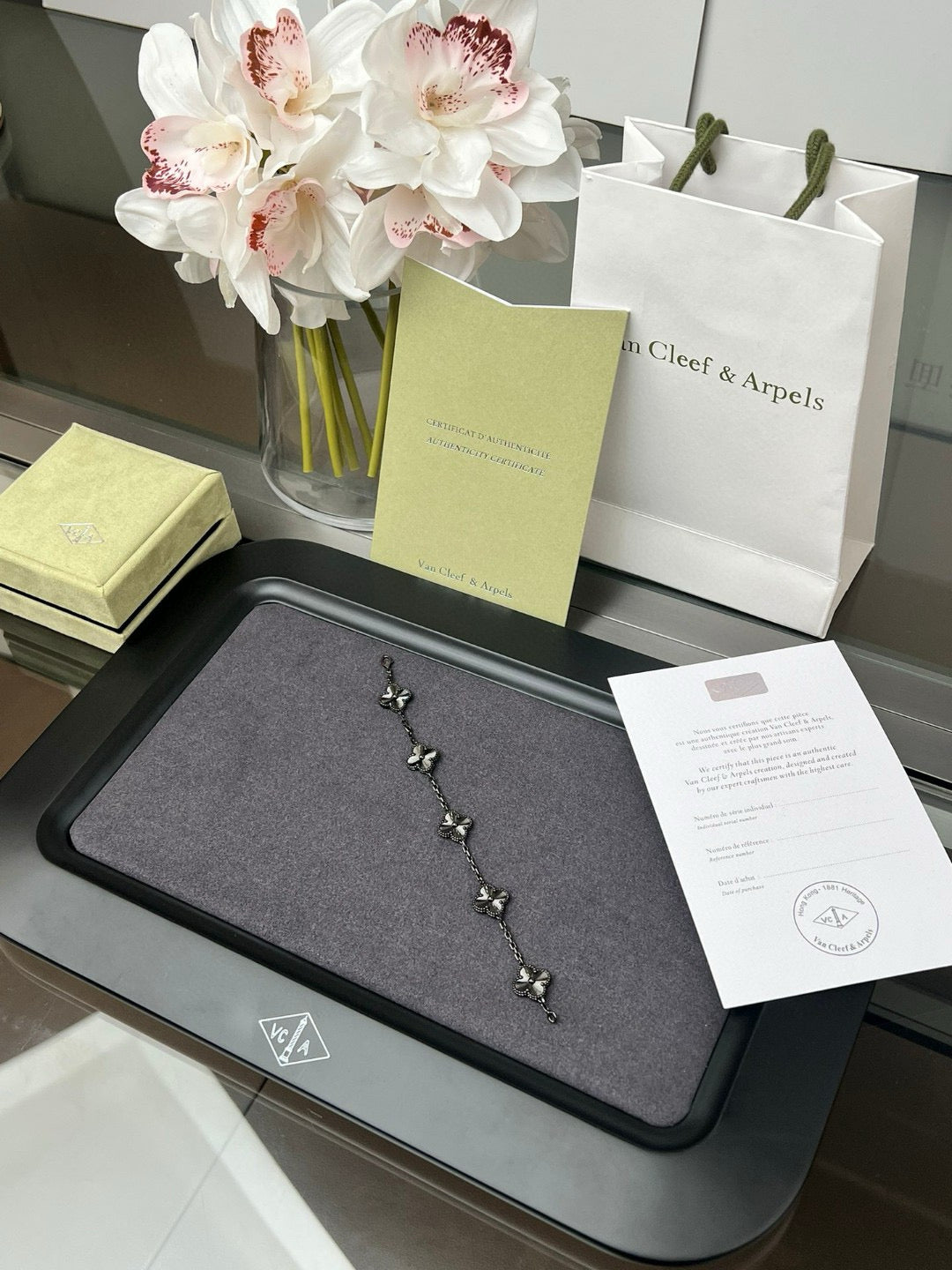 Laser-Engraved Five-Flower Bracelet (Premium quality)