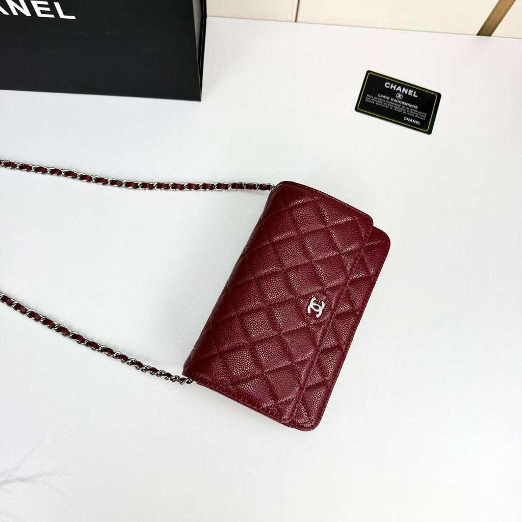 C woc Chain Wallet Bag