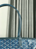 Goy Premium Zipper Tote — MM Size