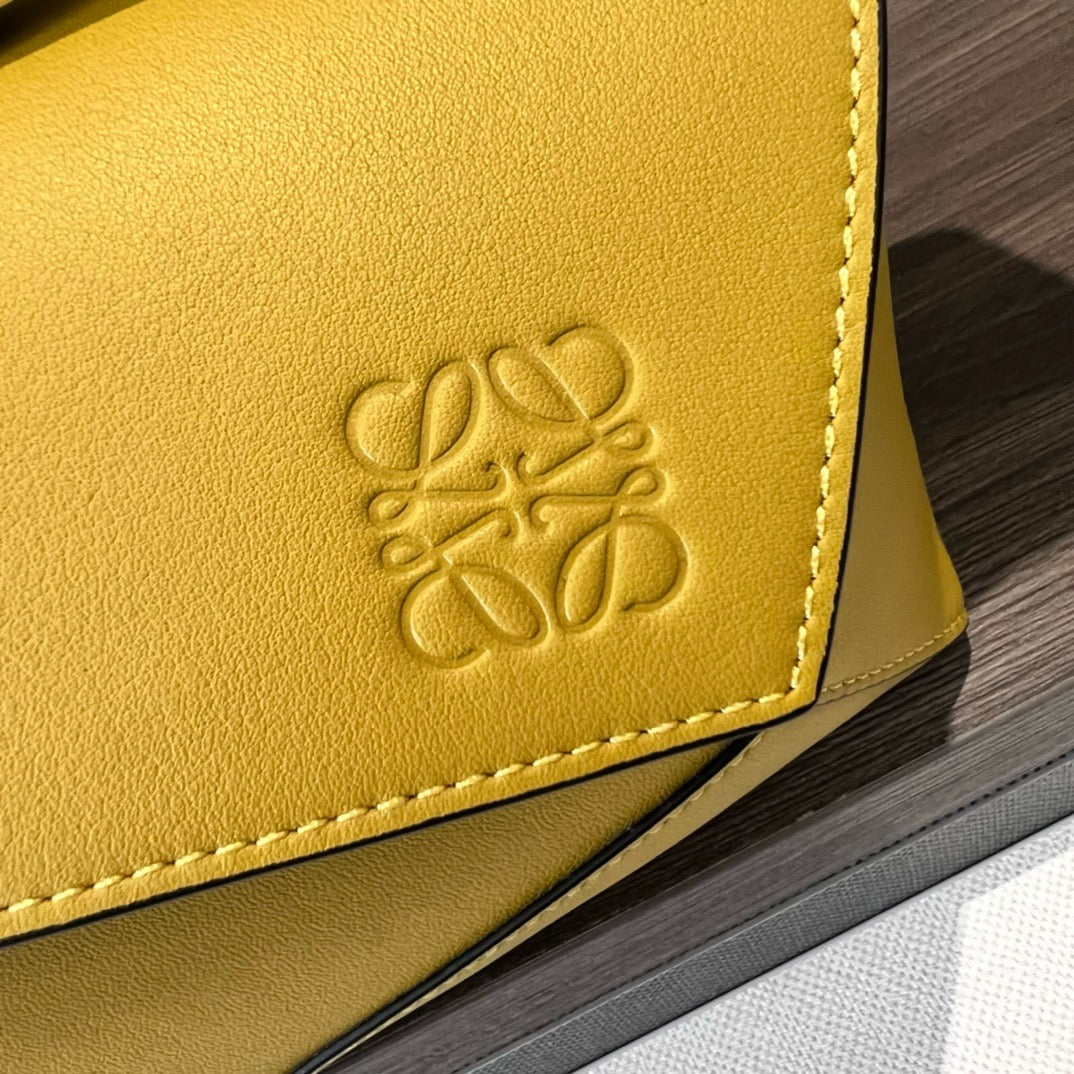 Premium Geometric Soft Leather Shoulder Bag – DSX