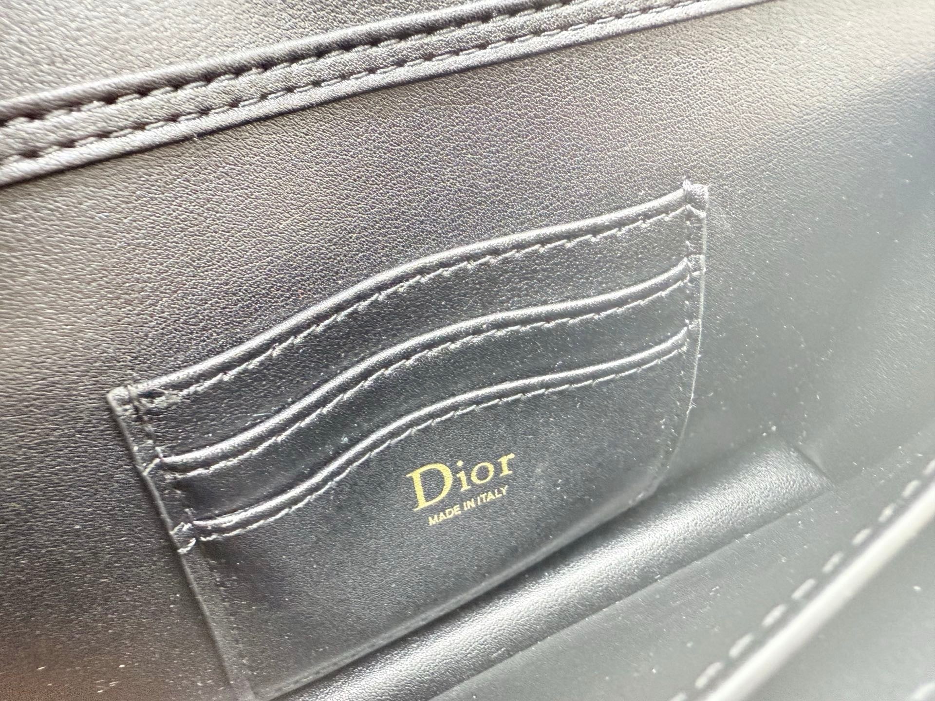 D Bow Top Handle Crossbody Bag