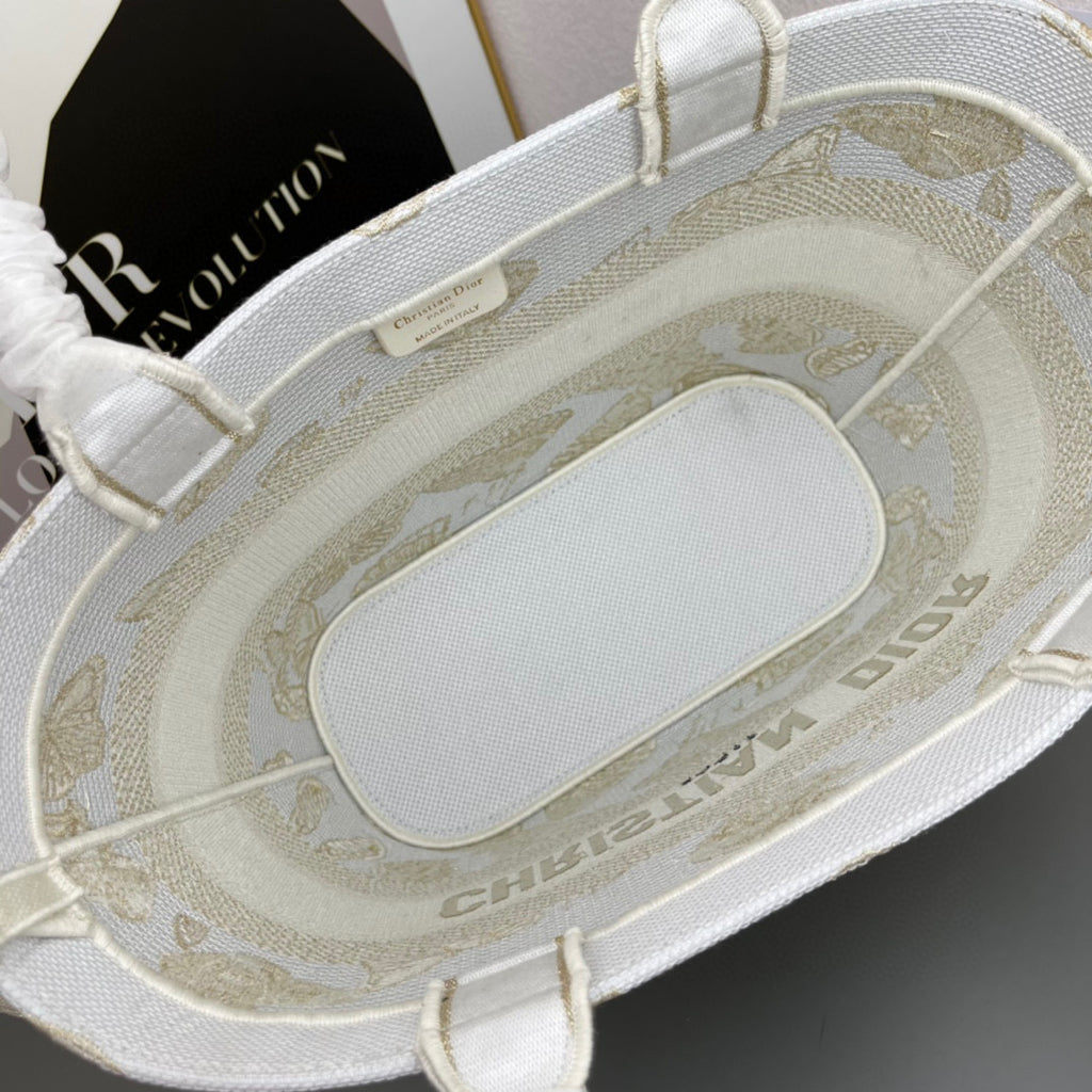 D Book Tote: Vegetable Basket Embroidery