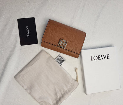 Meticulously Crafted L*o*ew*e Pebble Grain Calf Wallet