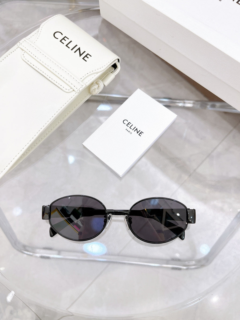 Stylish Sunglasses – Model CL40235U 🕶️