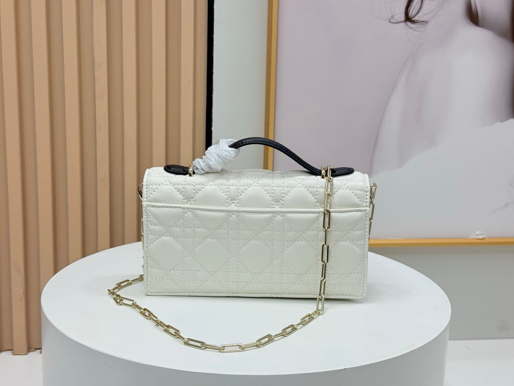 D Bow Top Handle Crossbody Bag