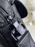 Premium Messenger Bag – Versatile & Stylish