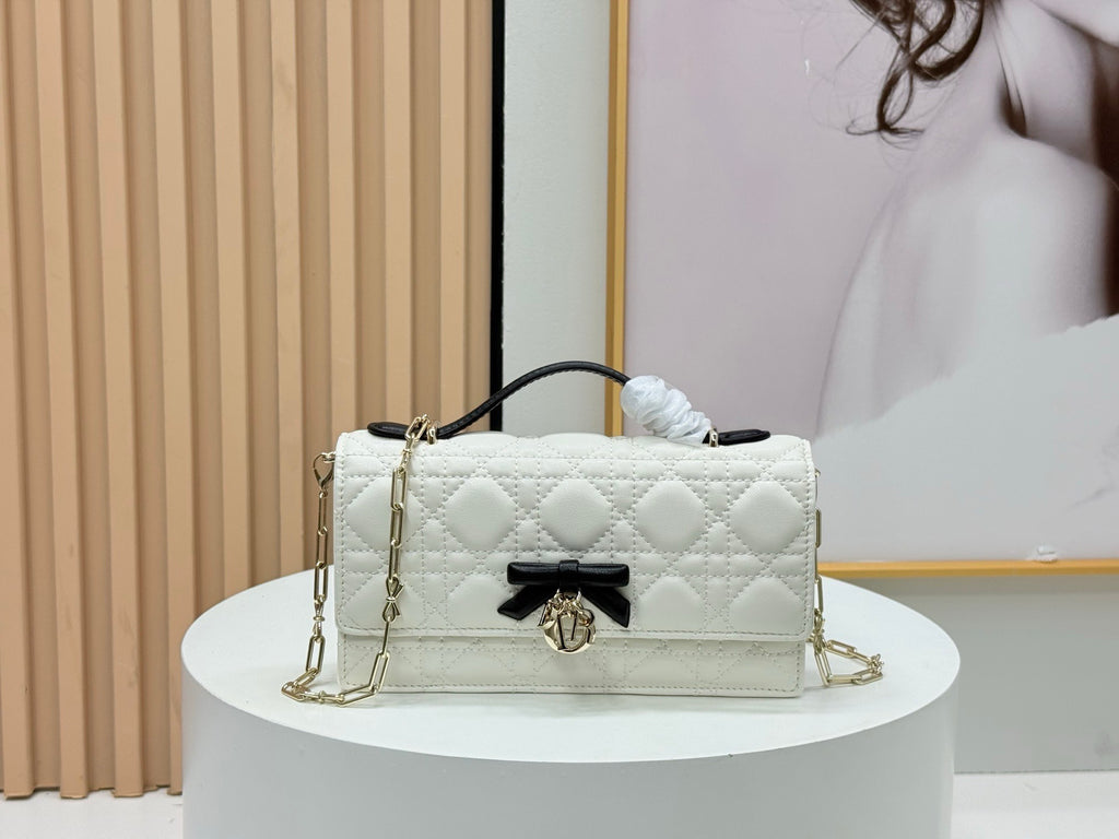 D Bow Top Handle Crossbody Bag