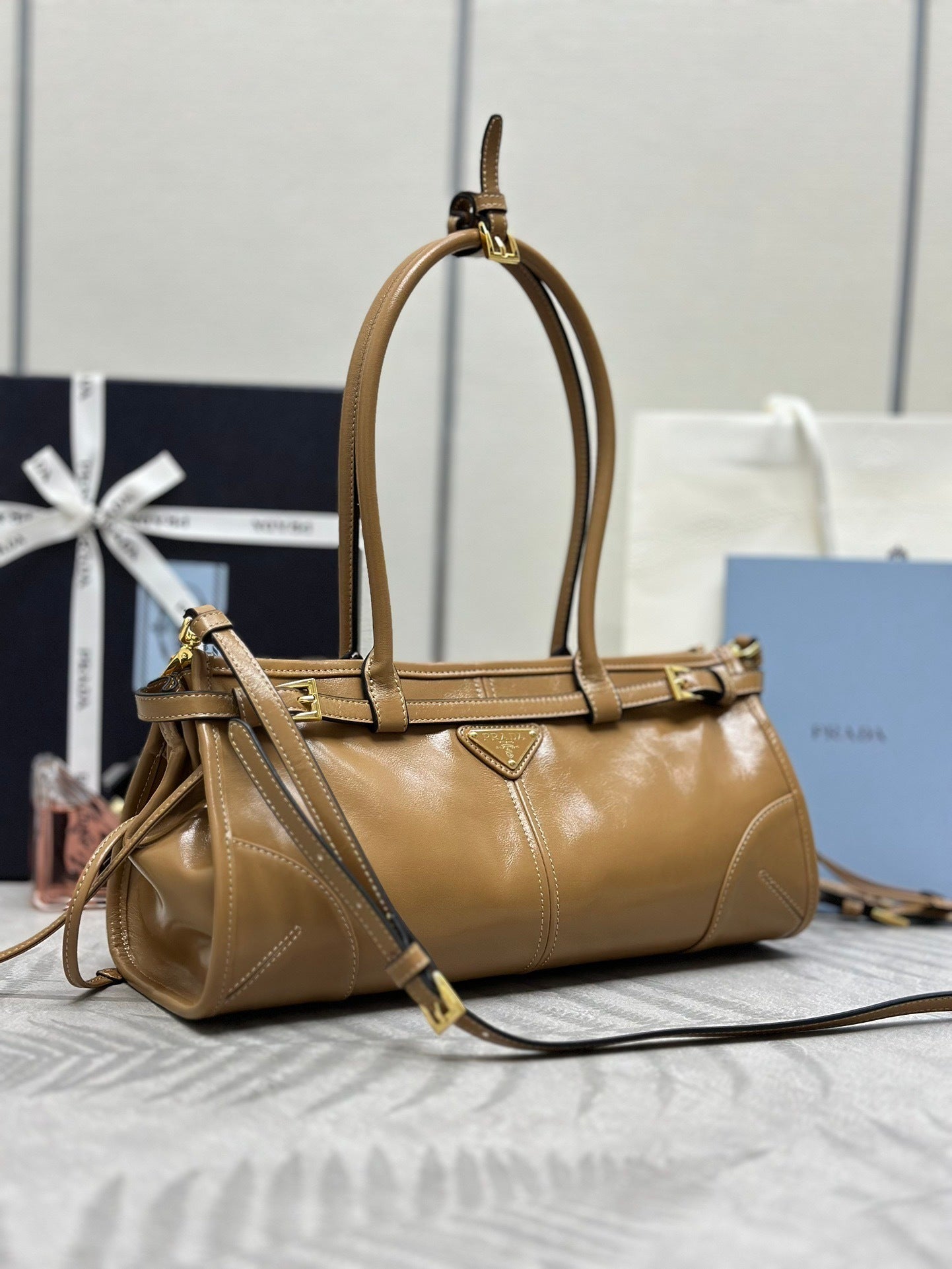 Soft Lux Vintage-Inspired Handbag [Premium Quality 🥇]