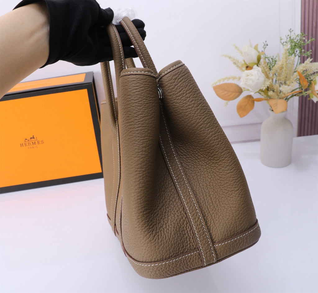 Garden Party Tote — Genuine Cowhide Leather (Premium quality)